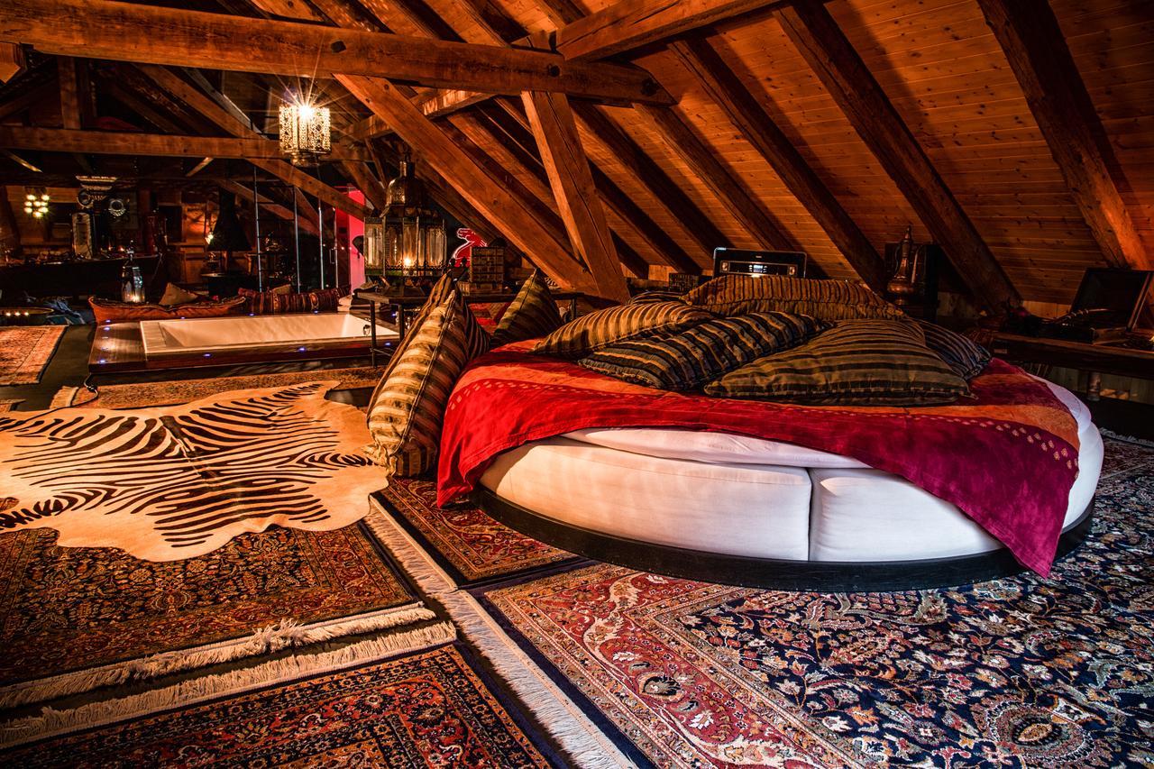 Bijou Hotel / Love&Romance Kallnach Kamer foto